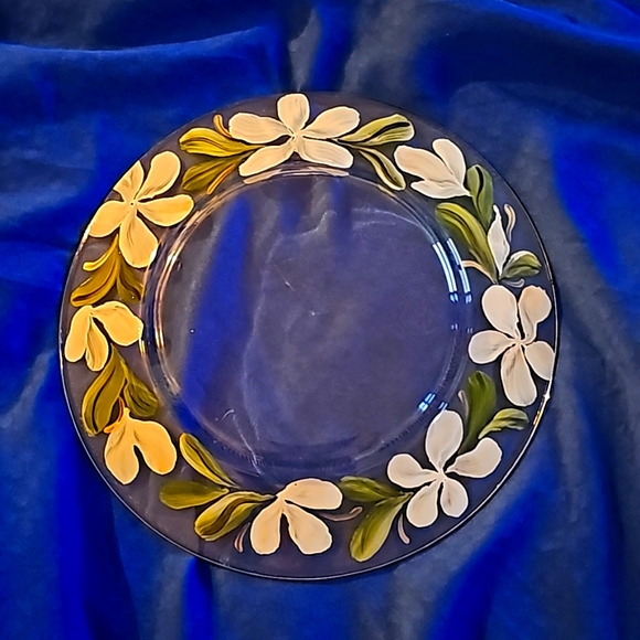 Handpainted 7.5" in diameter small plates or saucers. (5pcs) - Picture 8 of 10